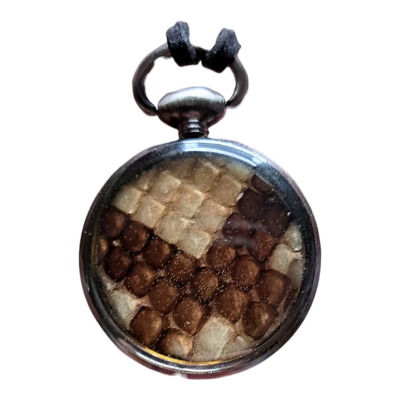 GENUINE PYTHON RESIN NECKLACE! Made by hand with ♥️♥️♥️ - Picture 4 of 10